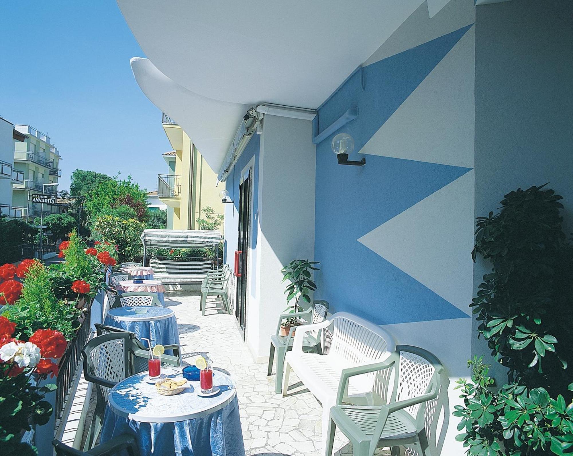 Hotel Acquazzurra ริมินี ภายนอก รูปภาพ